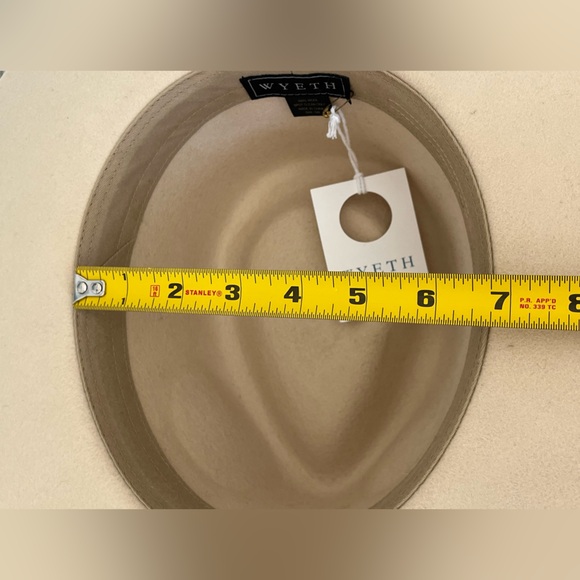 NWT fedora of 100% Australian wool felt and trimmed genuine suede band - Picture 5 of 15